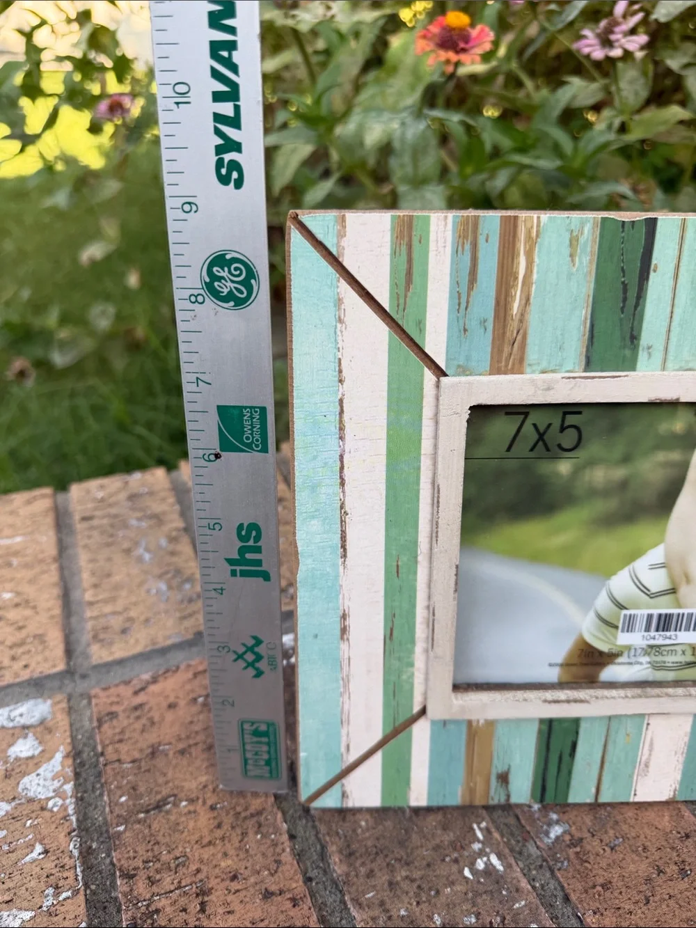 Distressed Stripe 7x5 Photo Frame – Aqua & White NWT